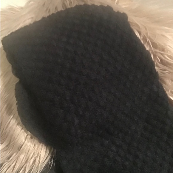 Brand new infinity scarf with tags - Picture 3 of 8